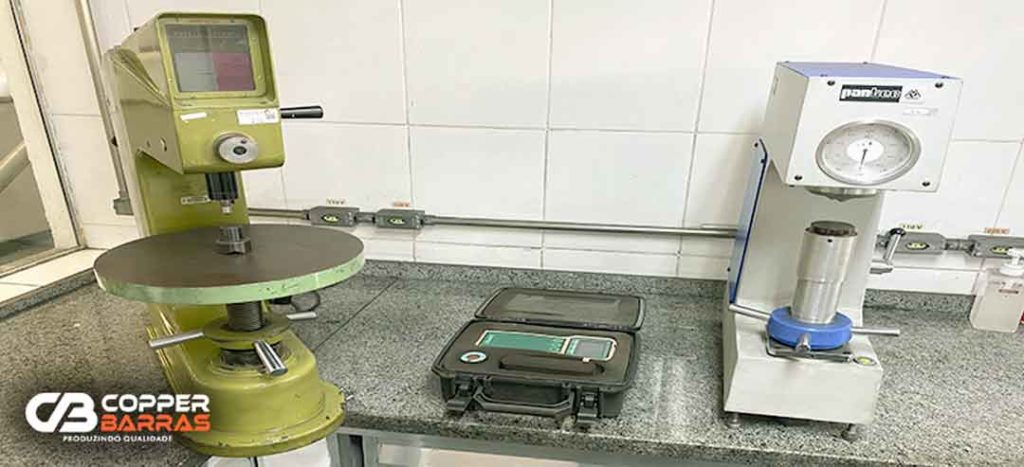 Durômetro e Ensaios de Dureza no Cobre